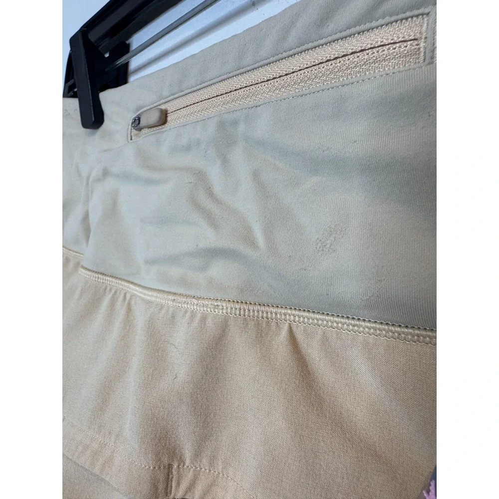 Lululemon Shorts Womens 4 Beige High Rise Lined 2.5
